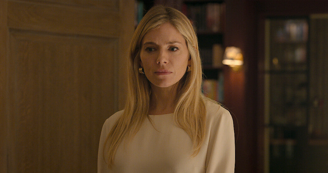 Larina Off White Cream crêpe minidress