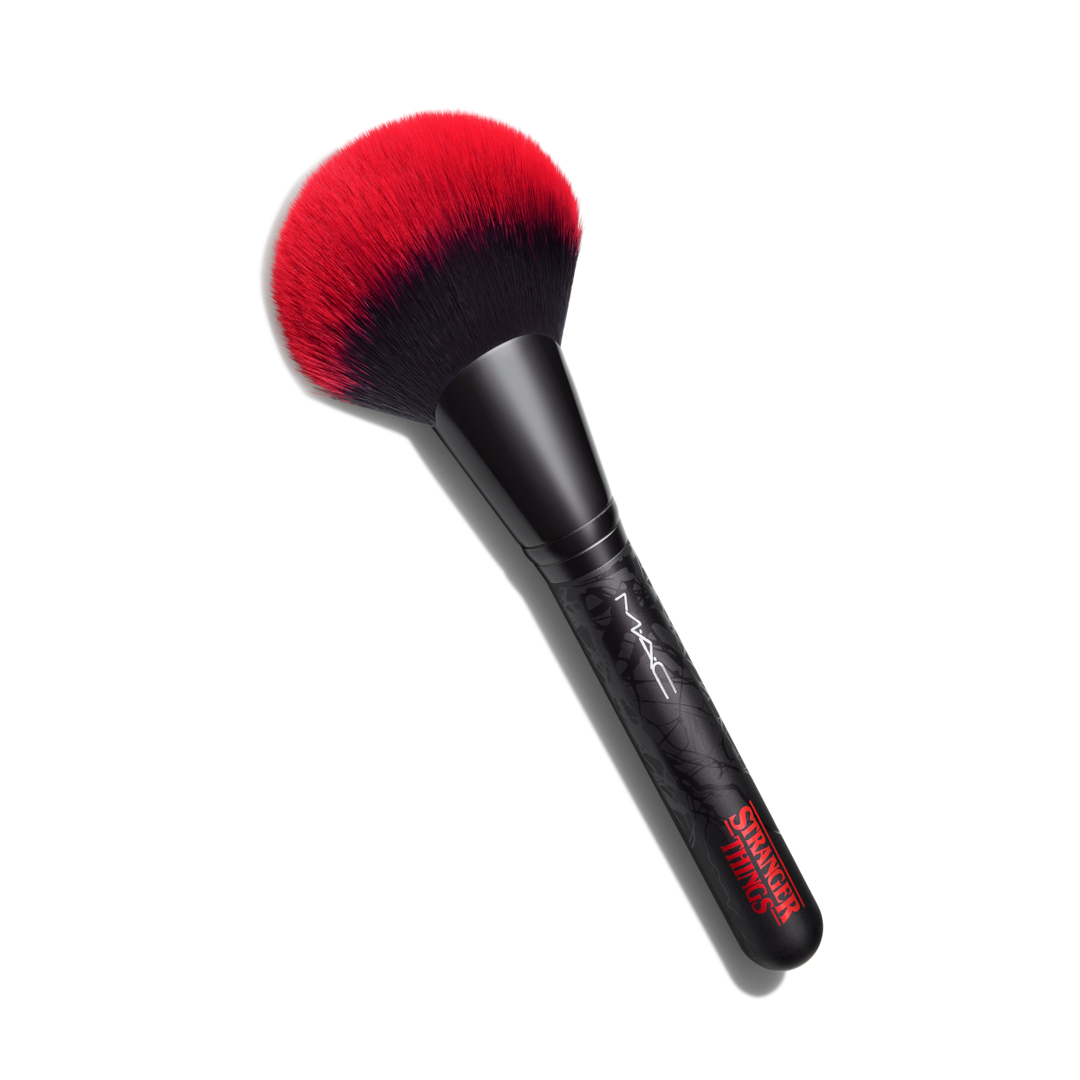 MAC X Stranger Things 140 SYNTHETIC FACE BRUSH