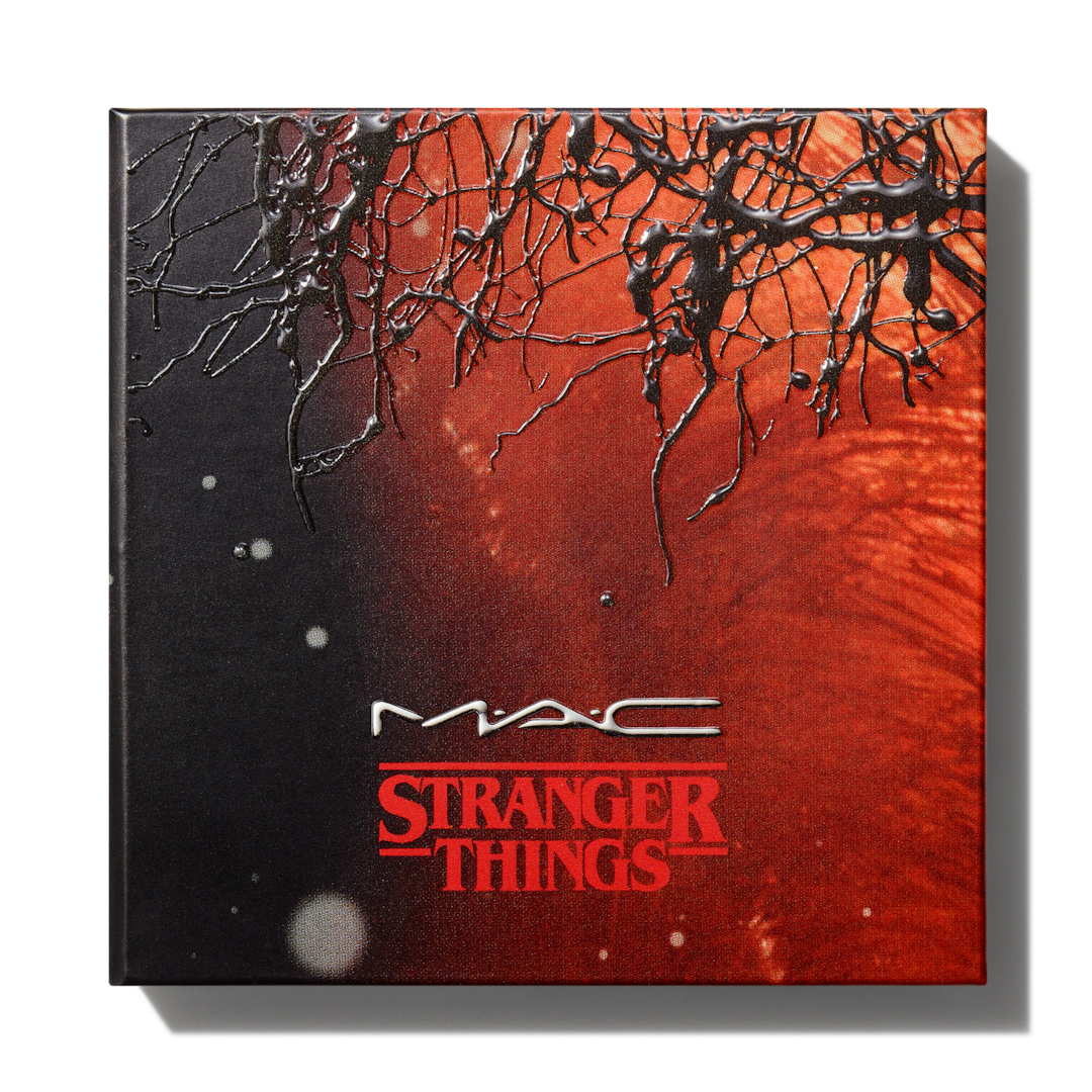 MAC X Stranger Things POWDER BLUSH IN HE LIKES IT COLD VINTAGE WASH RED