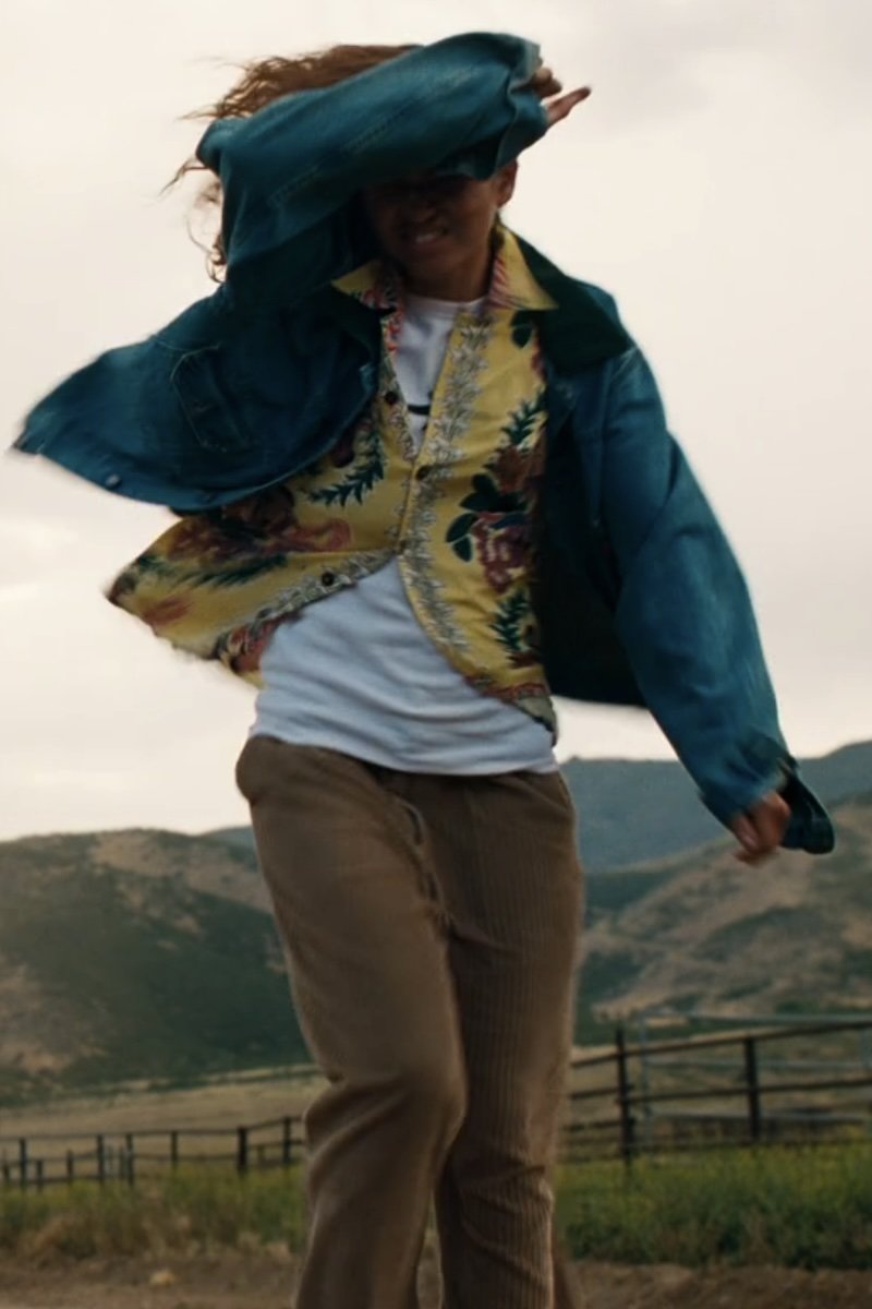Shop Rue Bennett's Yellow Printed Aloha Shirt from Euphoria Season 3 · Seek