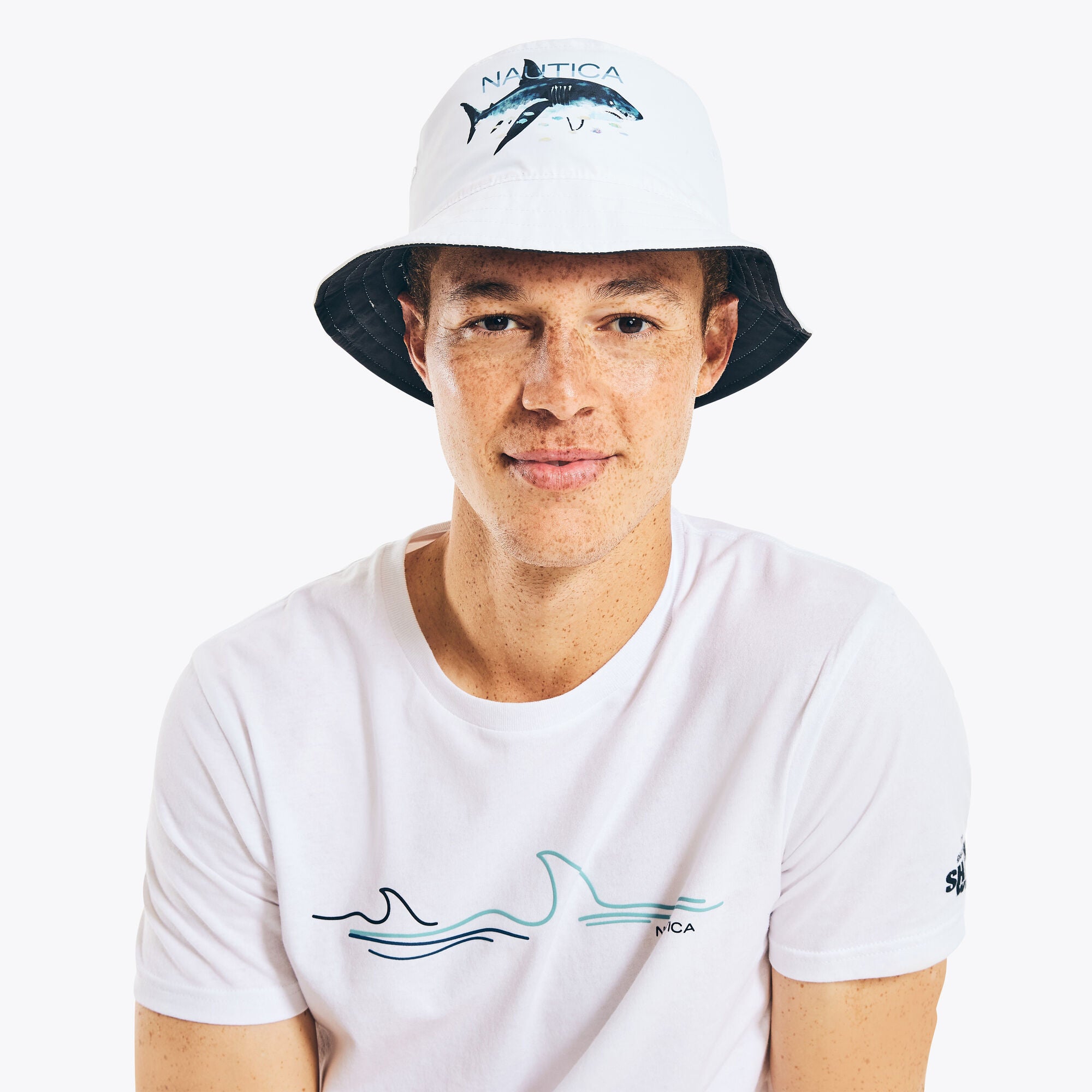 NAUTICA X Shark Week REVERSIBLE SHARK BUCKET HAT in white/navy